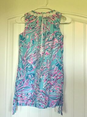 Lilly Pulitzer Aqua Floral-Print Sleeveless Shift Dress with Pink Accents